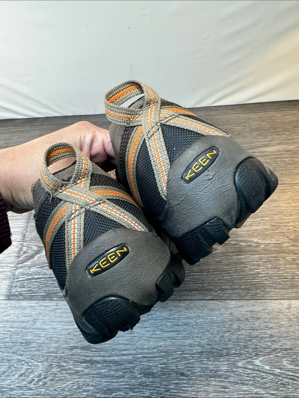 Keen Brown and Orange Men's Hiking Boots steel toe shoes size 10.5 (j251)